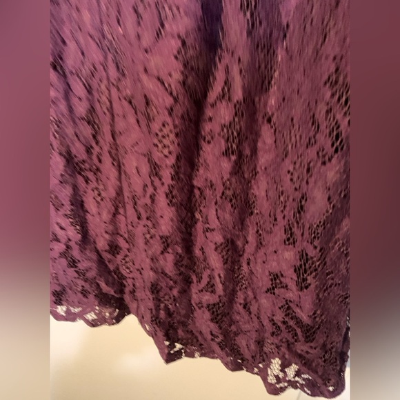 Jessica Howard Knee High Lace dress with see thru long sleeves. Plum color, 12 - Picture 4 of 5